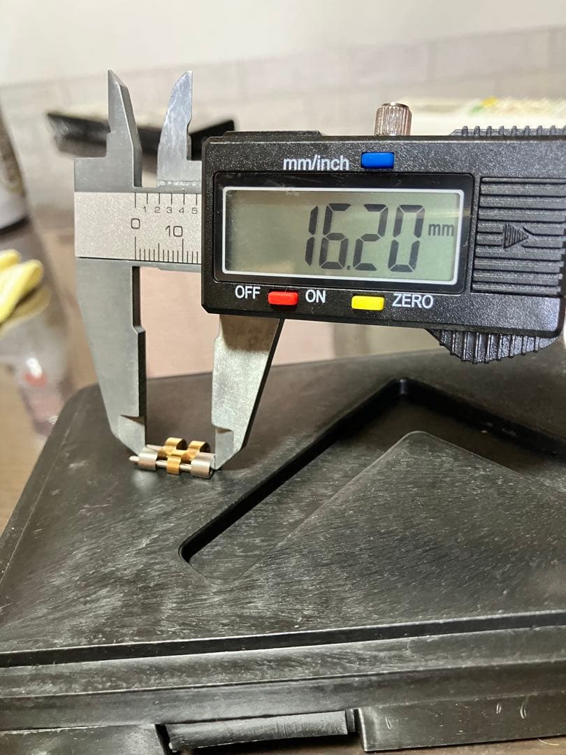 ロレックスＫ18コンビベルト　無垢　１コマ