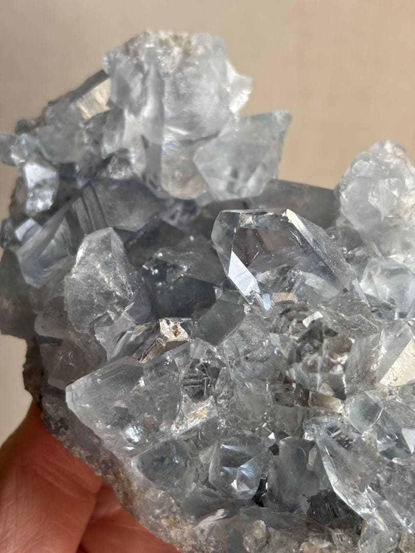 高品質　セレスタイト　原石　1353g 宝石質　ガラス質　感動するレベル