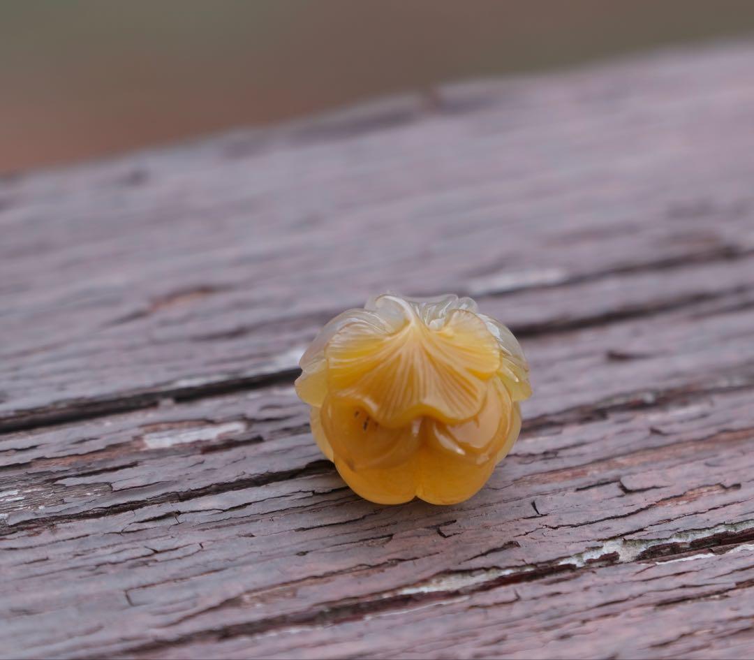 ゴビ石−1412 ゴビ瑪瑙　『銀杏』和菓子　彫刻