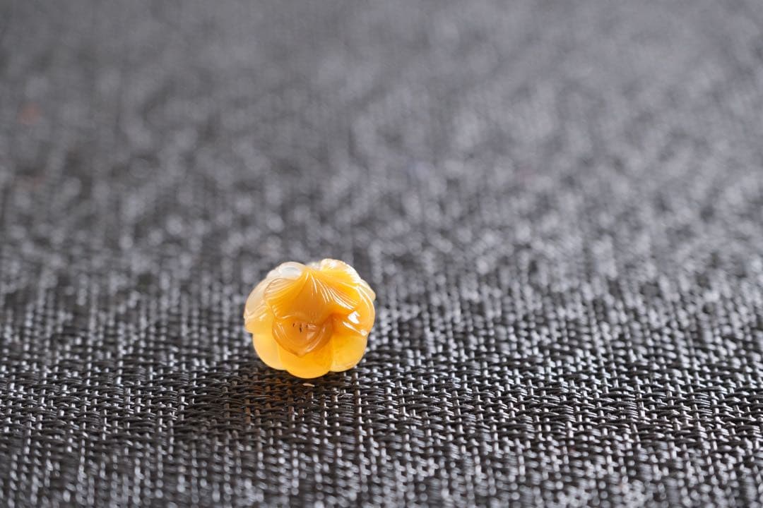 ゴビ石−1412 ゴビ瑪瑙　『銀杏』和菓子　彫刻