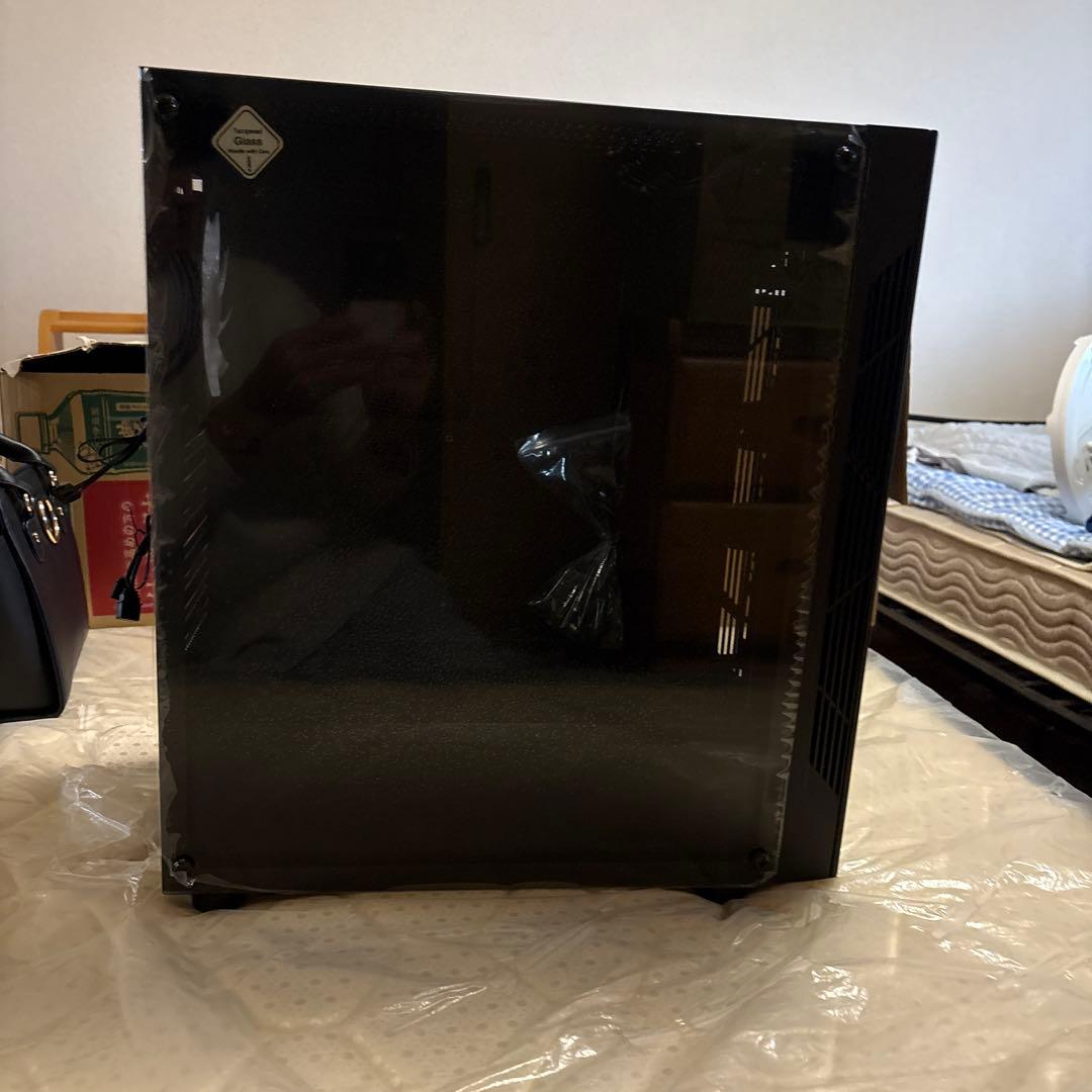 MSI MAG VAMPIRIC 010 ATXケース 強化ガラス ブラック