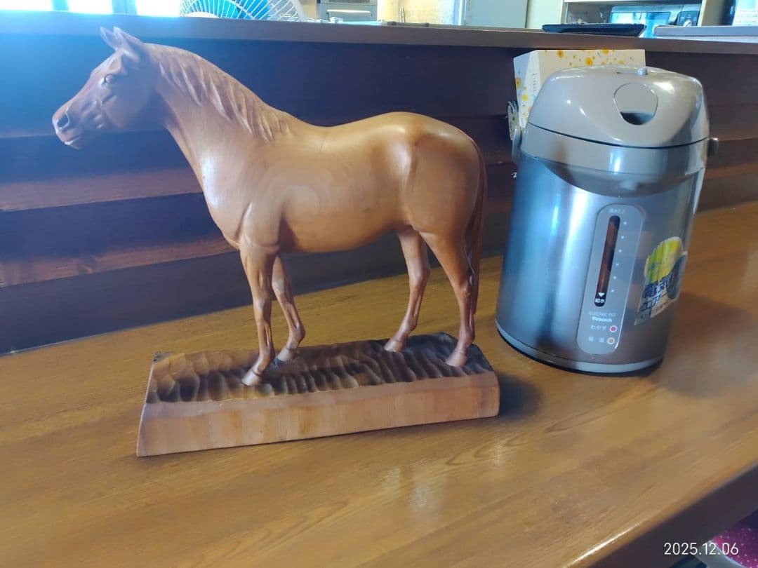 木製 馬の置物 約30cm　古民家から見つけました