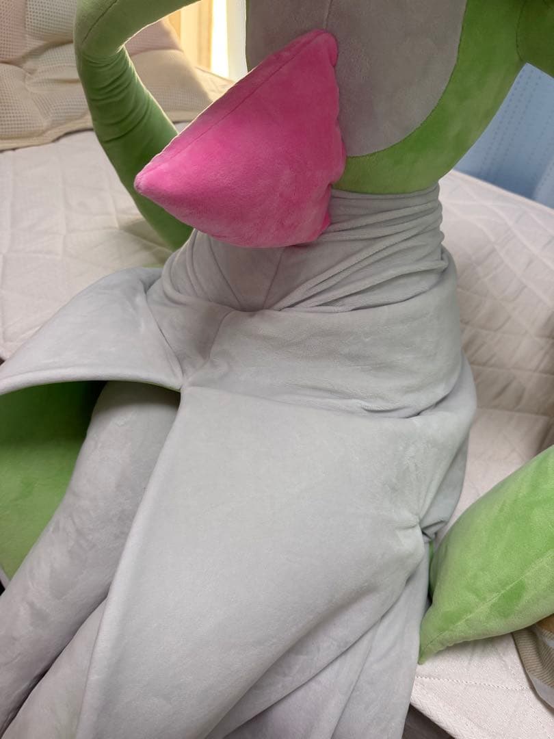 ポ*タ様 ポケモンセンターオンライン　限定　ぬいぐるみ 等身大サーナイト