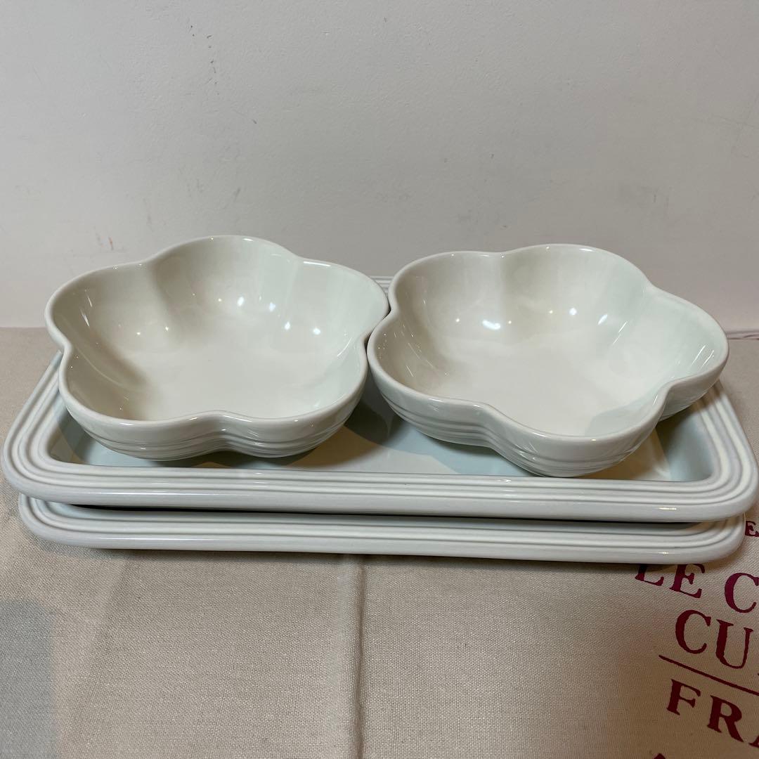 《美品》ルクルーゼ　長方形皿&フラワーディッシュ 4点セット