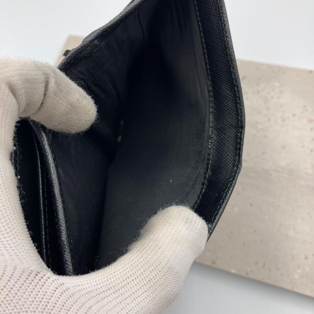 ！美品！PRADA プラダ サフィアーノ 二つ折り財布 L字ファスナー　88A