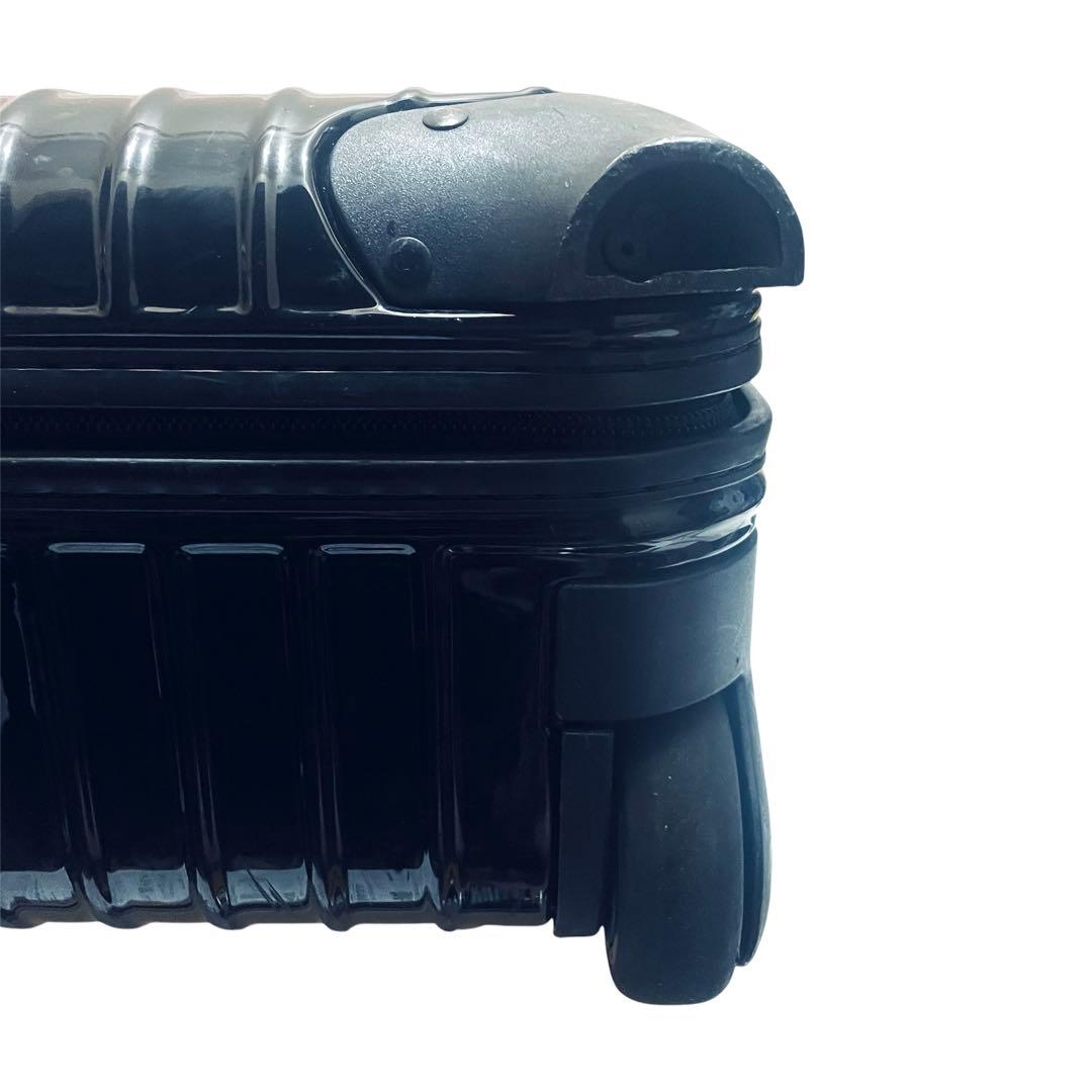 RIMOWA リモワ 機内持ち込み サルサデラックス2輪 キャリーケース 33L