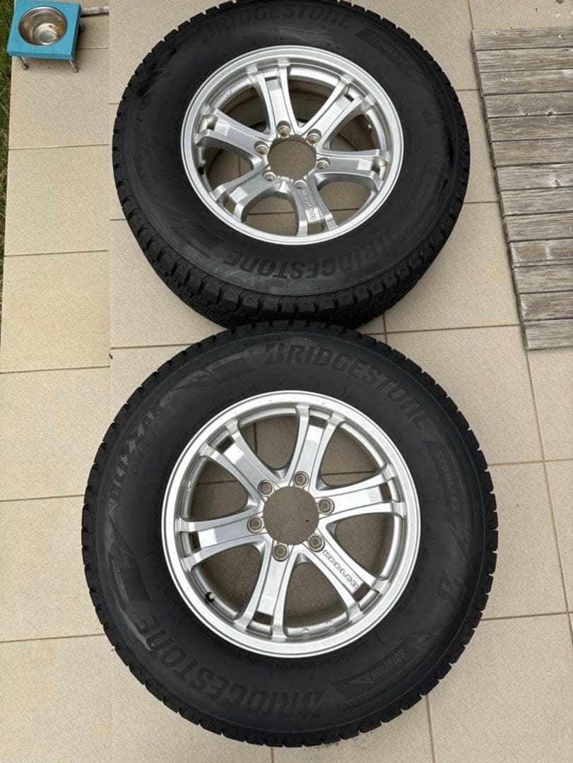 ランドクルーザー150用スタッドレスタイヤ 17インチ