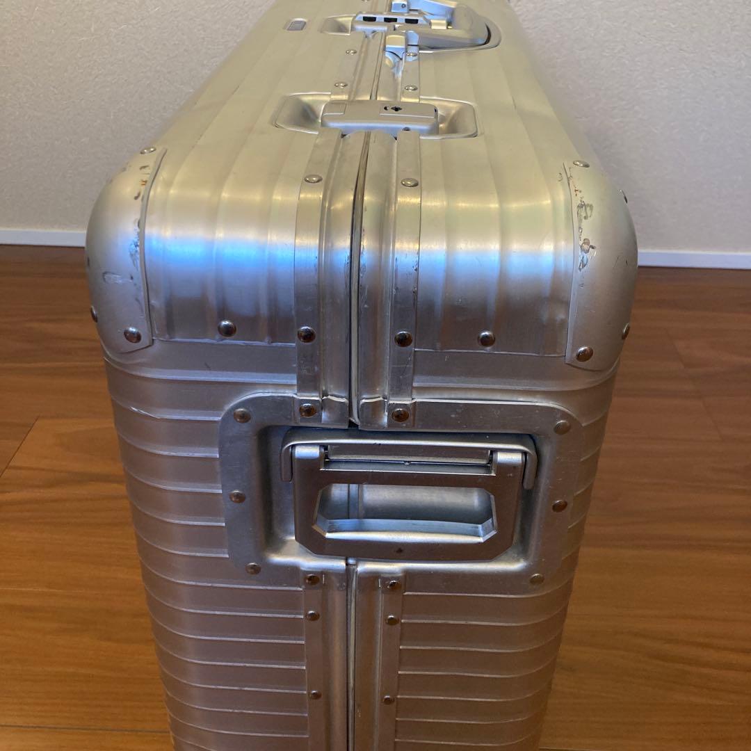 リモワ　RAMOWA 4輪　サイドハンドル　104リットル