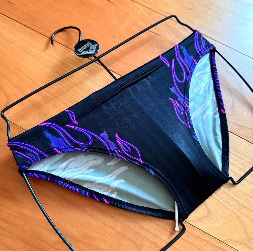 【美品】SPEEDO / アクアブレード / ブラック Lサイズ 光沢 競パン