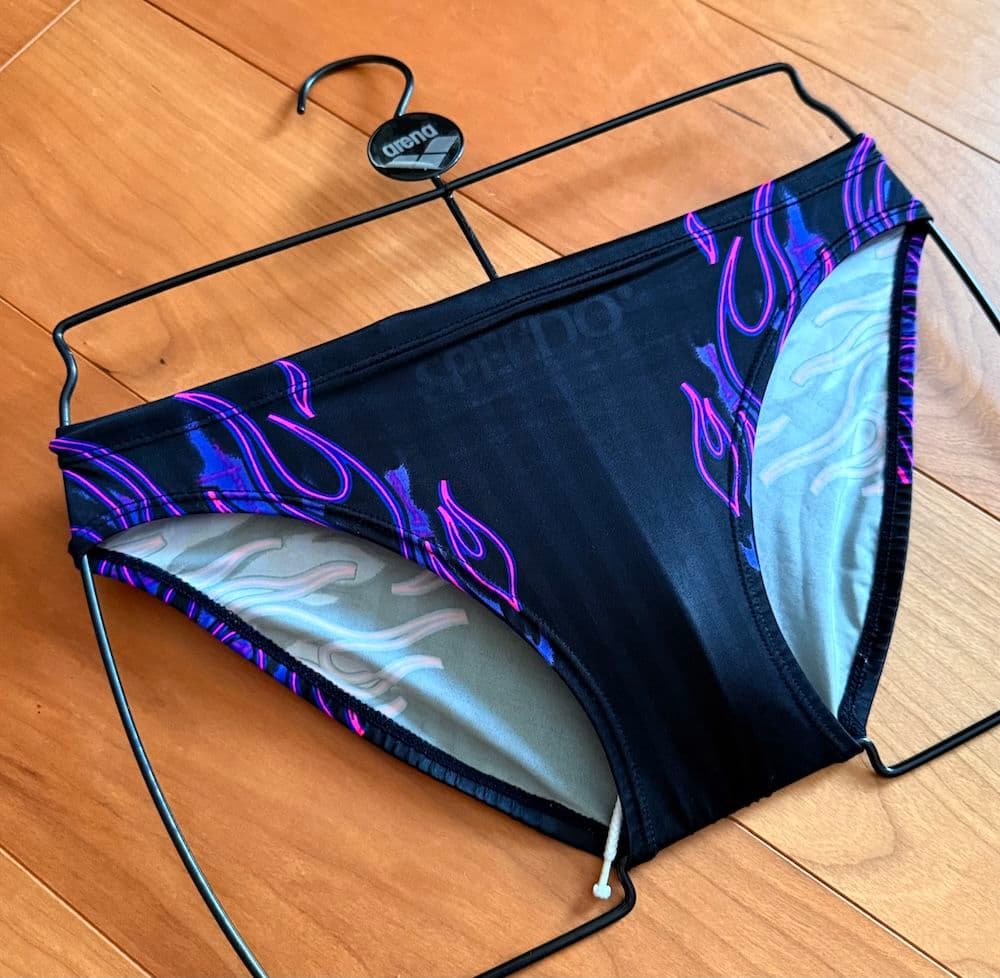 【美品】SPEEDO / アクアブレード / ブラック Lサイズ 光沢 競パン