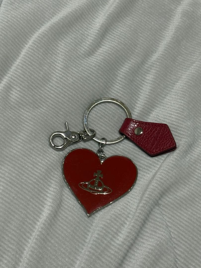 vivienne westwood♡ ハート型レザーキーホルダー