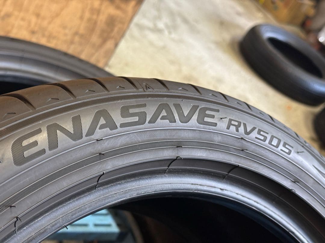 タイヤ・ホイール (538)215/50R17 DUNLOP ENASAVE RV505