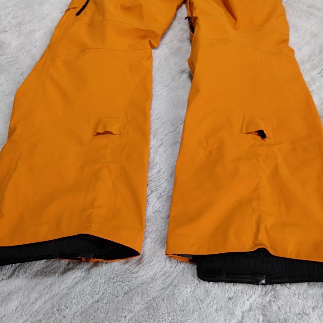 BURTON　ak 　M　スノーボードウェア　GORE-TEX　調整バンド　雪山