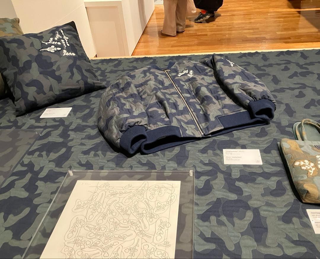 【新品/定価】ミナペルホネンsleeping flower クッションカバー