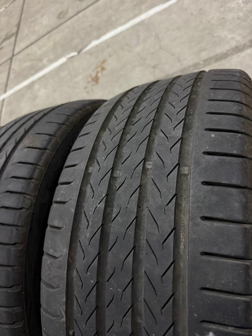 本日まで　コンチネタル　245/45R19 MO スターマーク付き