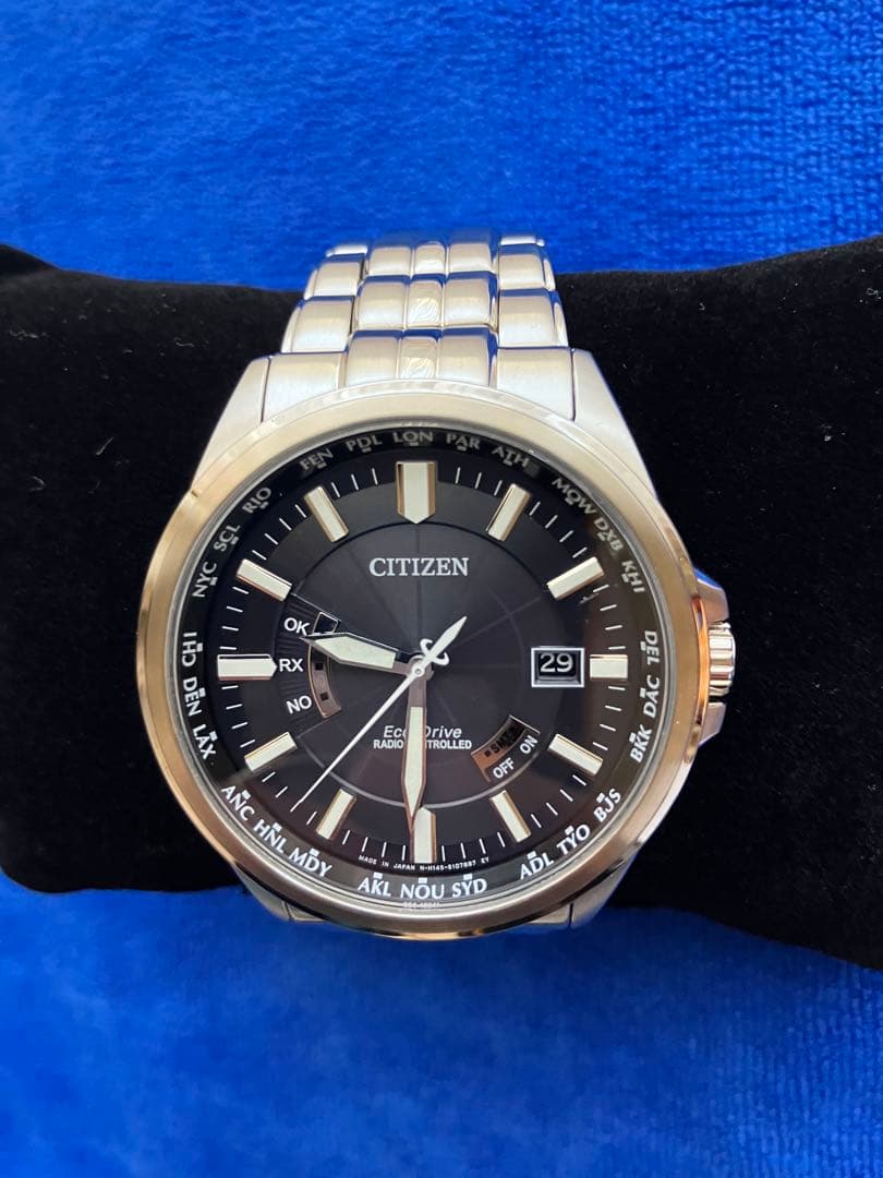 【新品未使用】CITIZENエコ・ドライブ電波腕時計型番CB0011-69L
