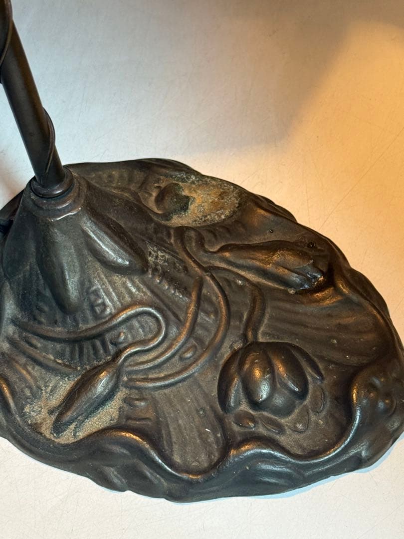 ステンドガラス　ルームスタンド　花蕾　インテリア　送料込み251022