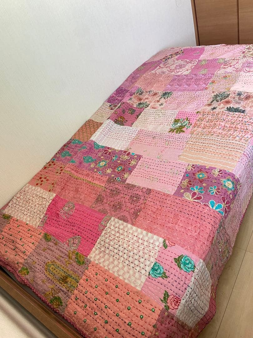 少し訳ありのため特価！カンバディアキルト　ピンク