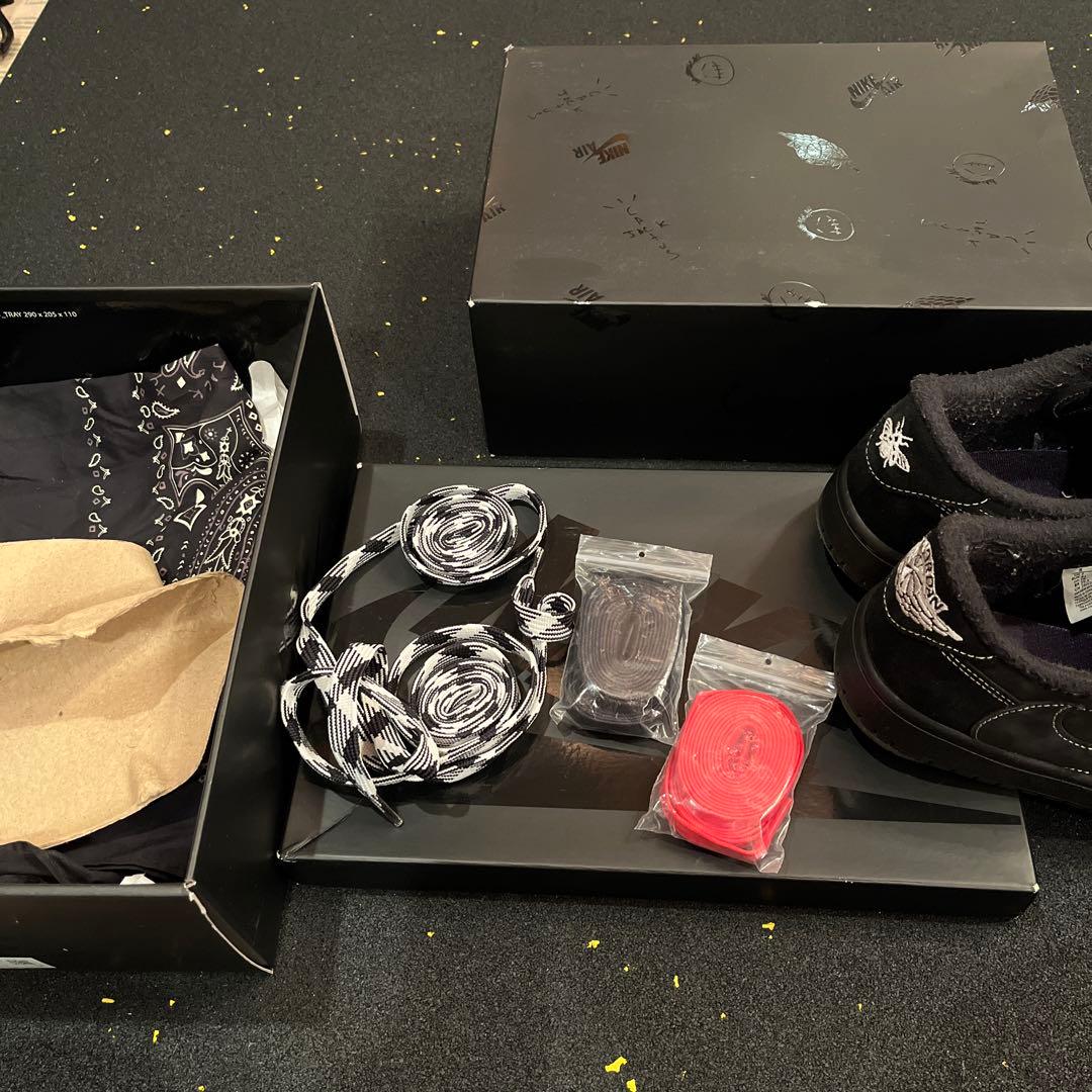 トラヴィススコット　ブラックファントム