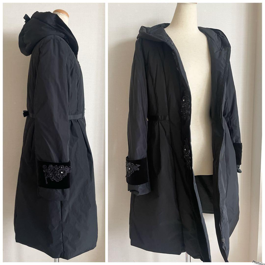 スーパービューティー　レース　フード付きビジューダウンコート　サイズ40