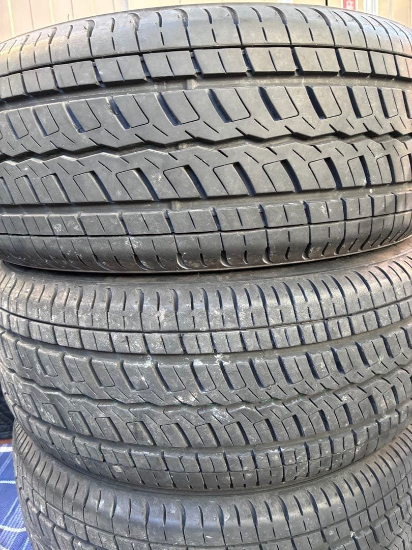 ①専用　さいたま 急ぎOK！ 225/50R18 4本　ハイエース、キャラバン等