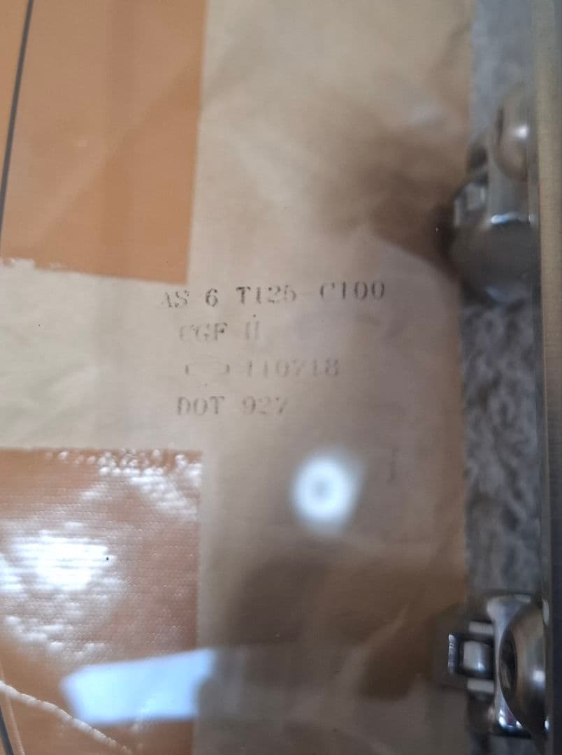 スポーツスター　純正クイックリリースウインドウシールド