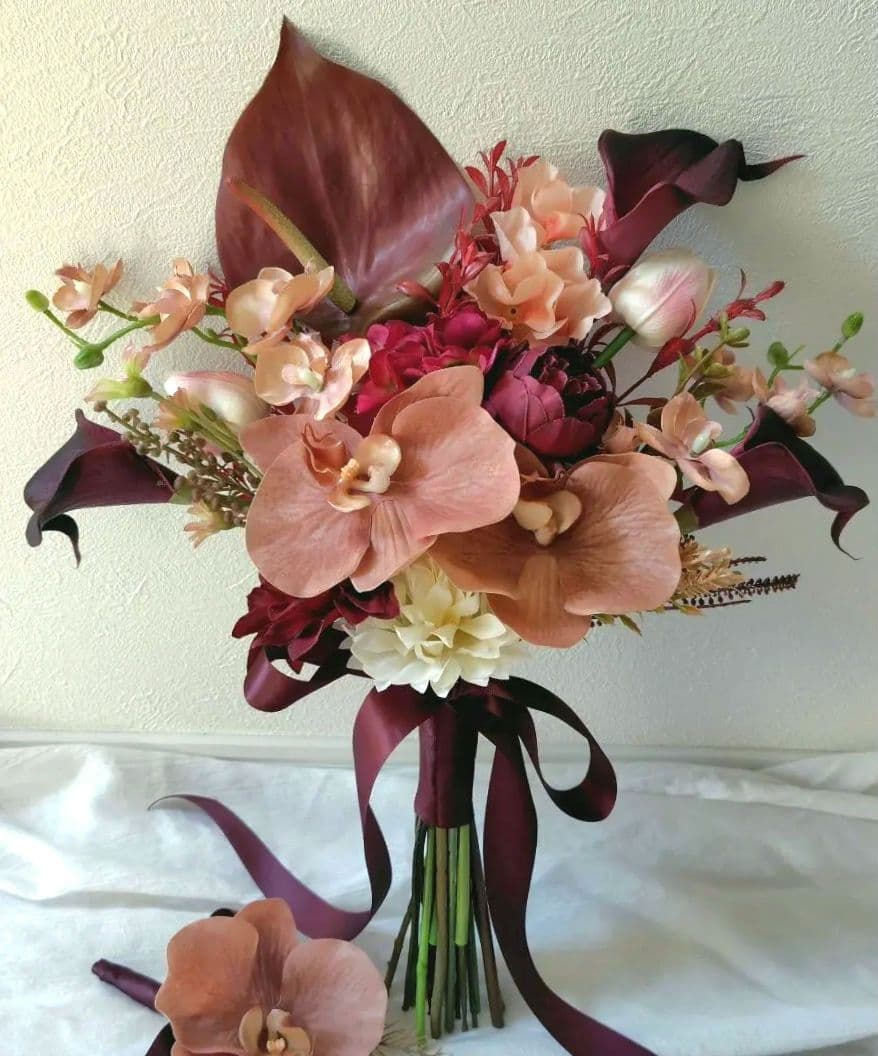 No.2626　クラッチブーケワインレッドブートニアアーティフィシャルフラワー