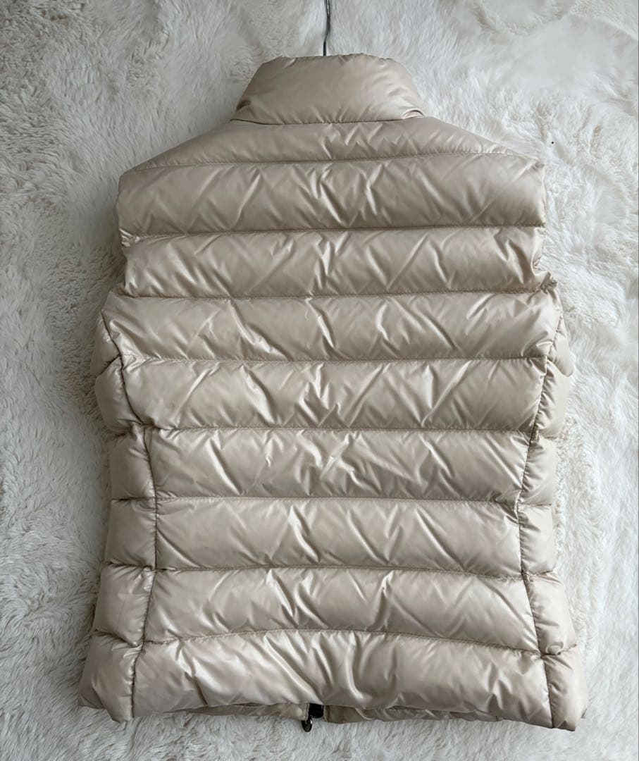 MONCLER アイボリーべーダウンベスト