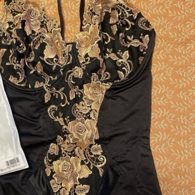 ノエビア　ボディスーツ　E75L