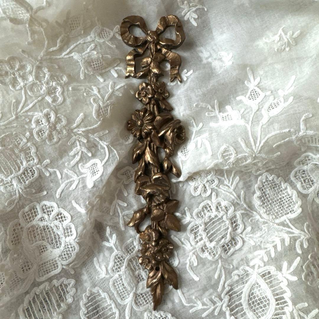フランスアンティーク　オルモル装飾パーツ　リボンモチーフ　レリーフ