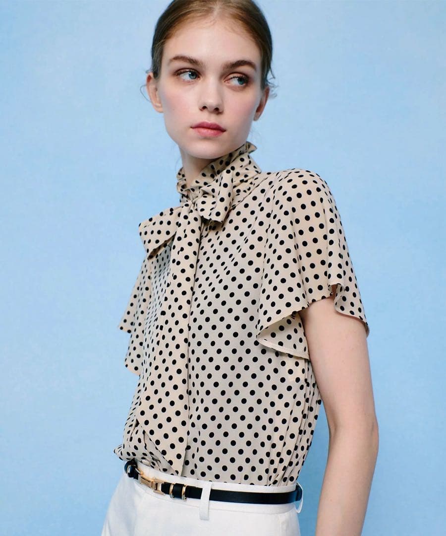 【LOULOU WILLOUGHBY】デシンドットフレアスリーブブラウス