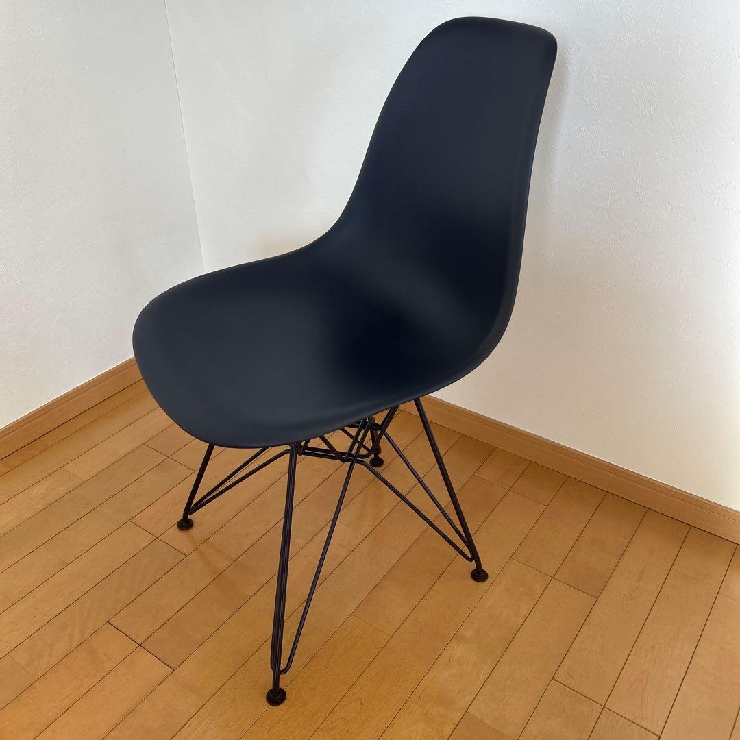 ネイビー エッフェルベース チェア