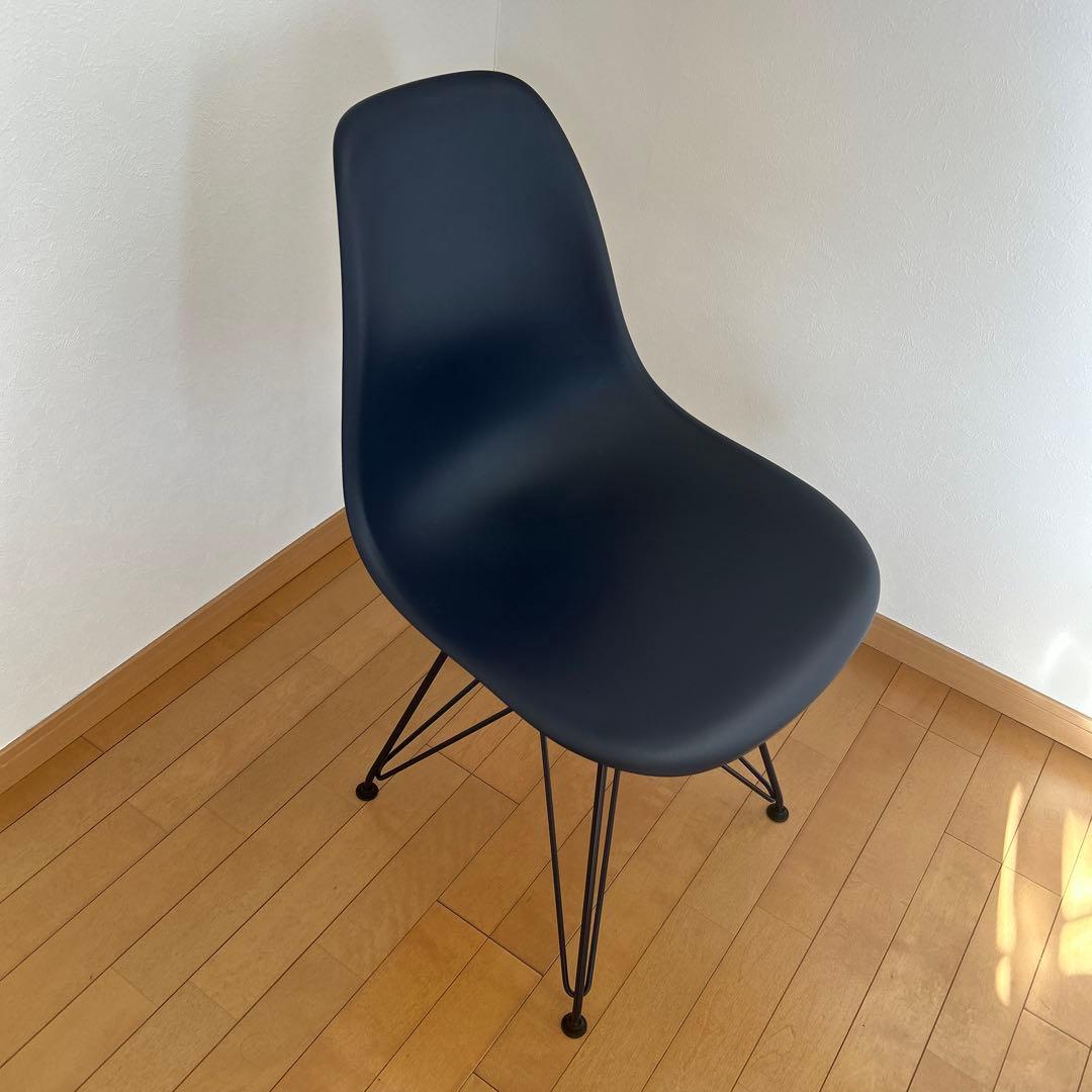 ネイビー エッフェルベース チェア