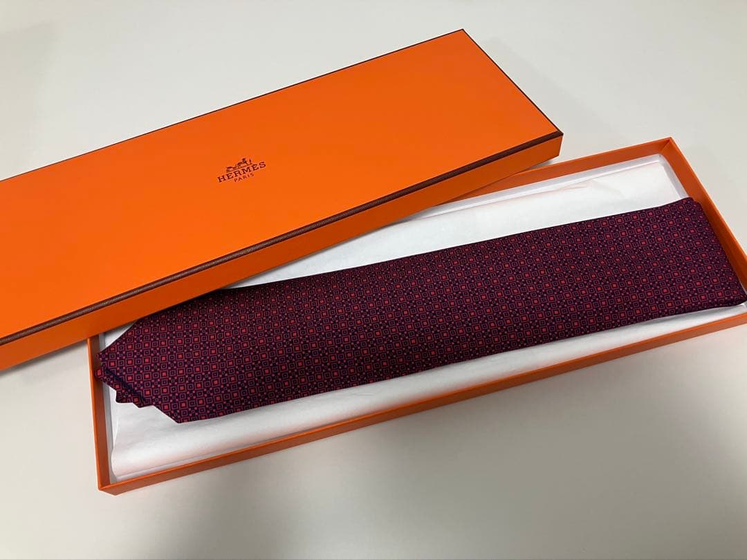 Hermès✴︎ネクタイ✴︎新品未使用✴︎正規品✴︎格安✴︎オシャレ✴︎HERMES✴︎