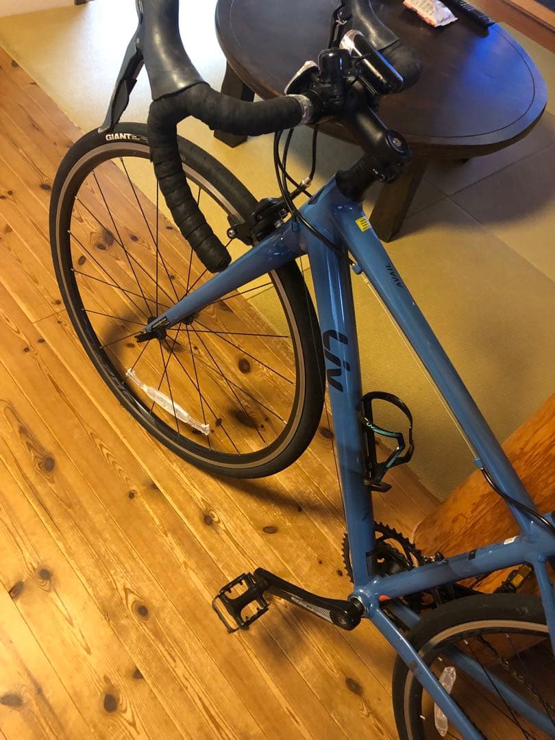 直接引き取り限定Giant Liv ロードバイク 青