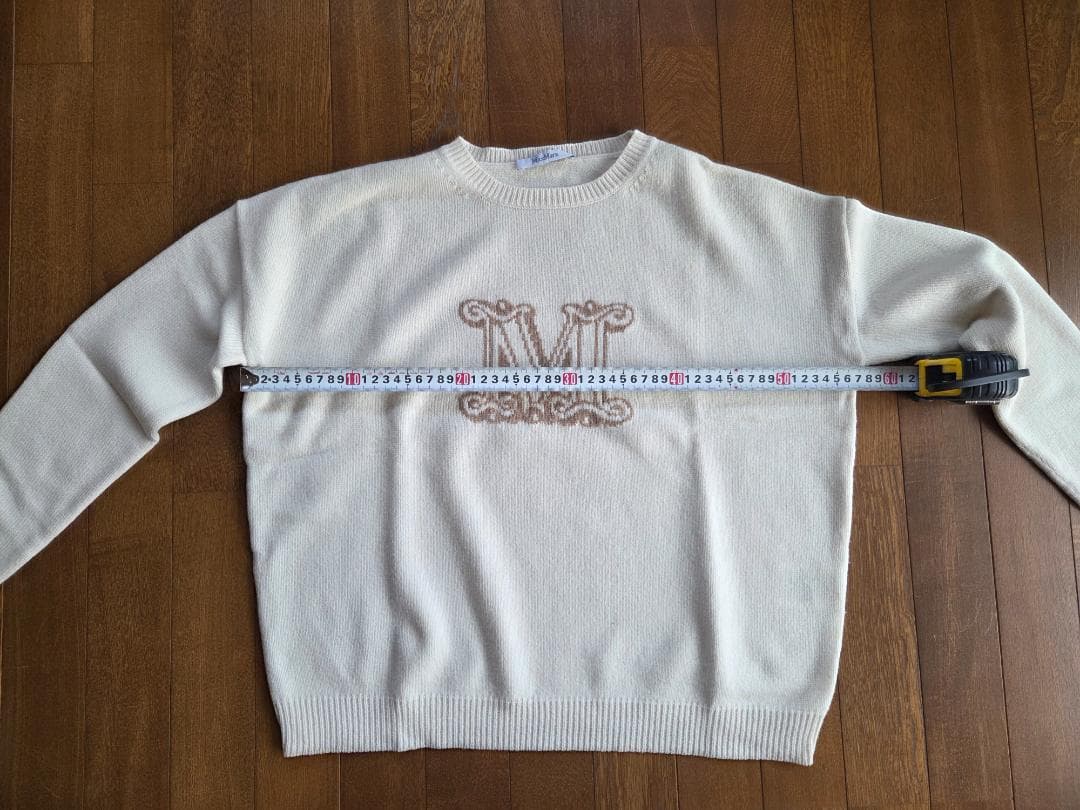 MAXMARA アイボリー ニットセーター M刺繍