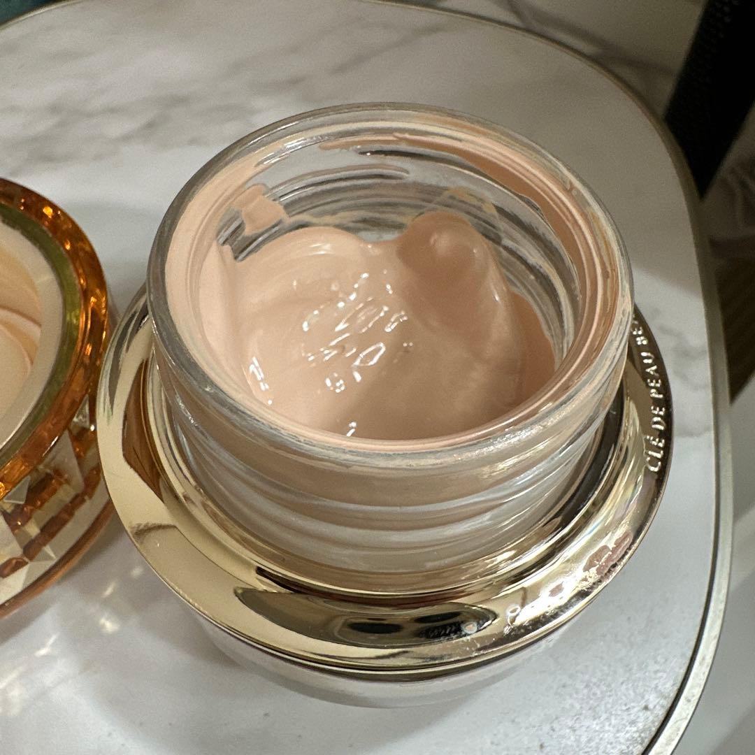 クレ・ド・ポー ボーテ(ル・フォンドゥタンn オークル10) ピンクオークル10