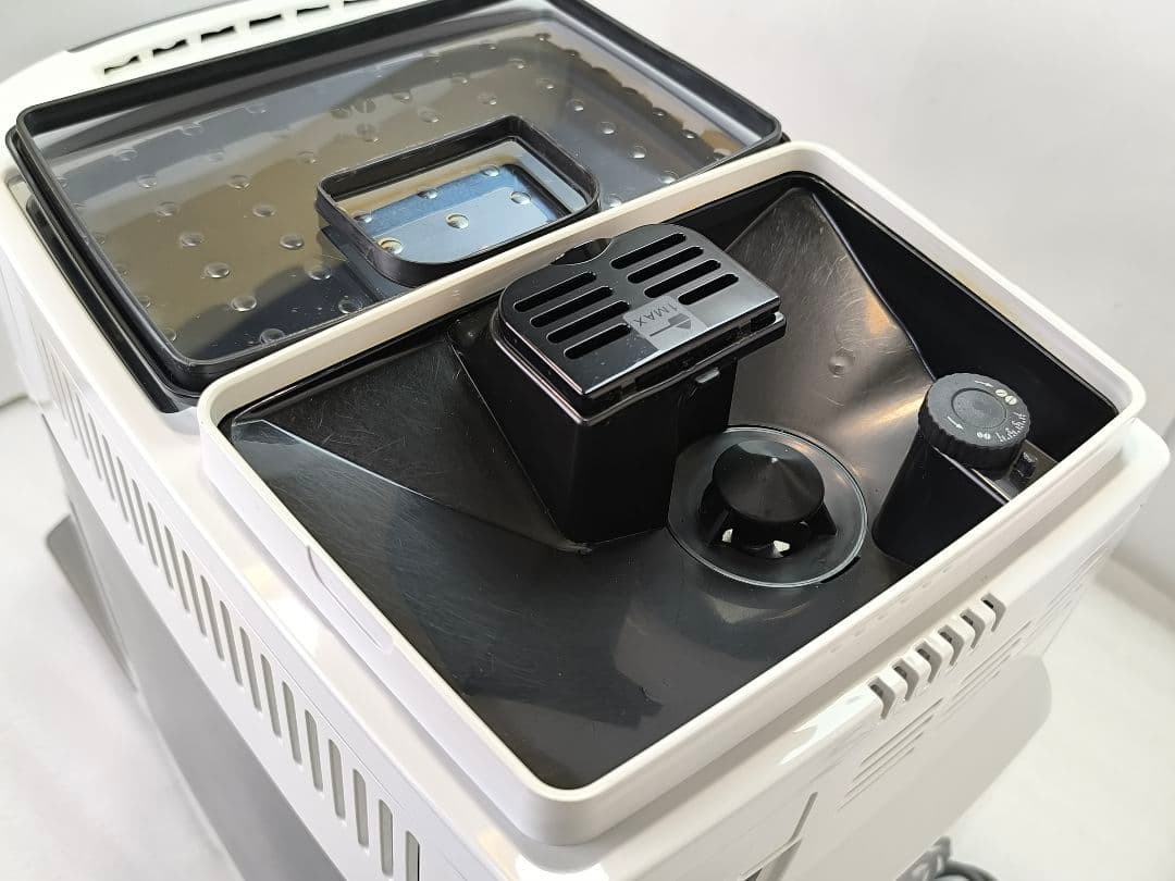 デロンギ　コンパクト全自動コーヒーマシンマグニフィカS ECAM22112W 4