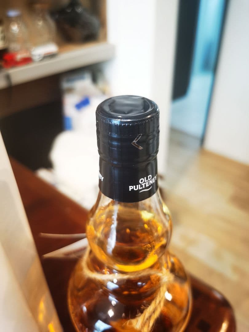 OLD PULTENEY シングルモルトスコッチウイスキー 700ml 46%