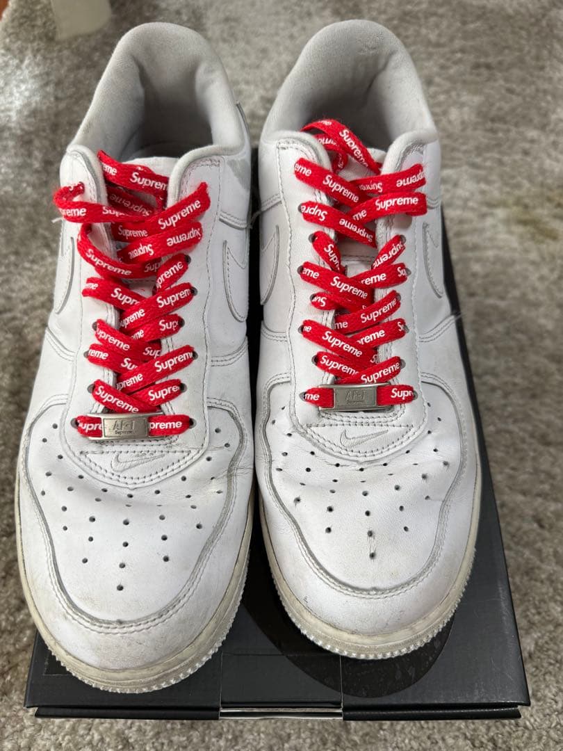 Nike Air Force 1 × supreme ホワイト
