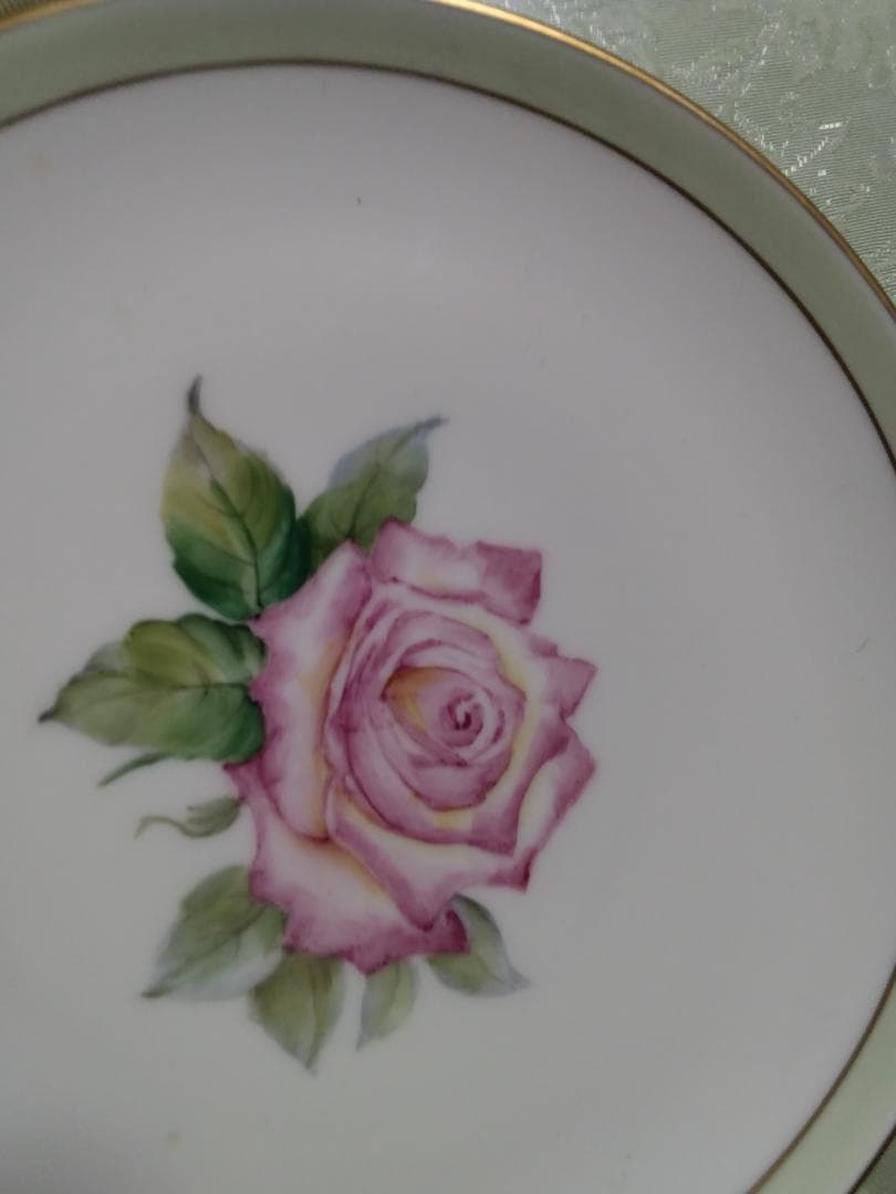 Hand Paint （一点物）の薔薇のお皿 未使用