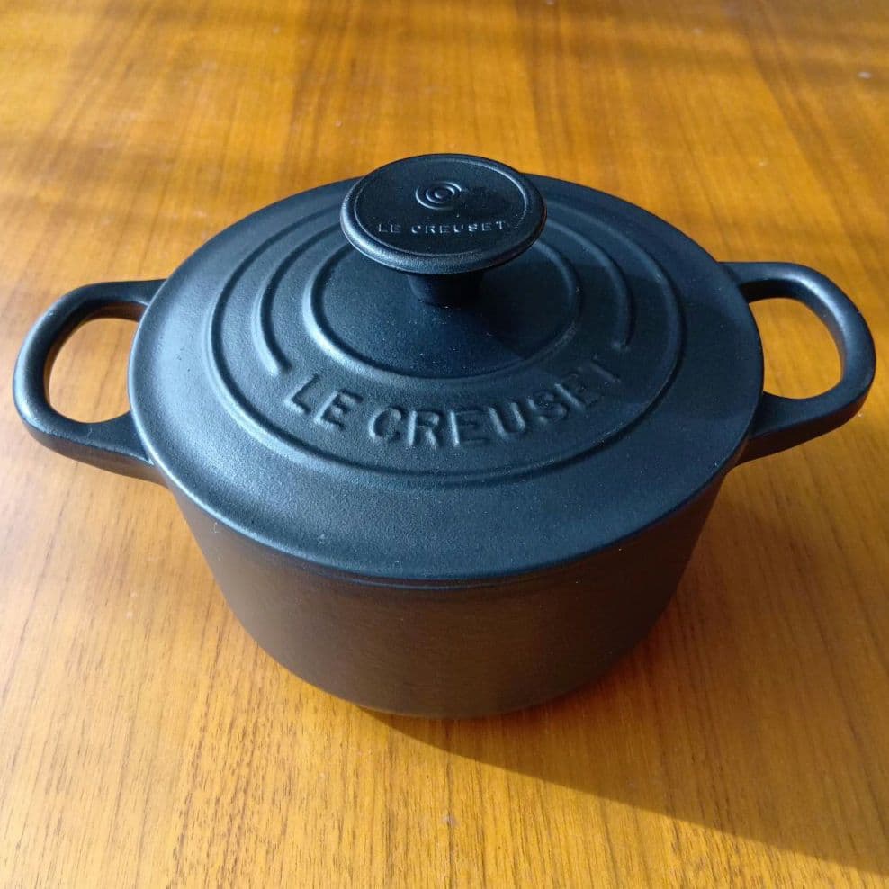 ル・クルーゼ ココット・ロンド 14cm ブラック 付属品あり 1回のみ使用