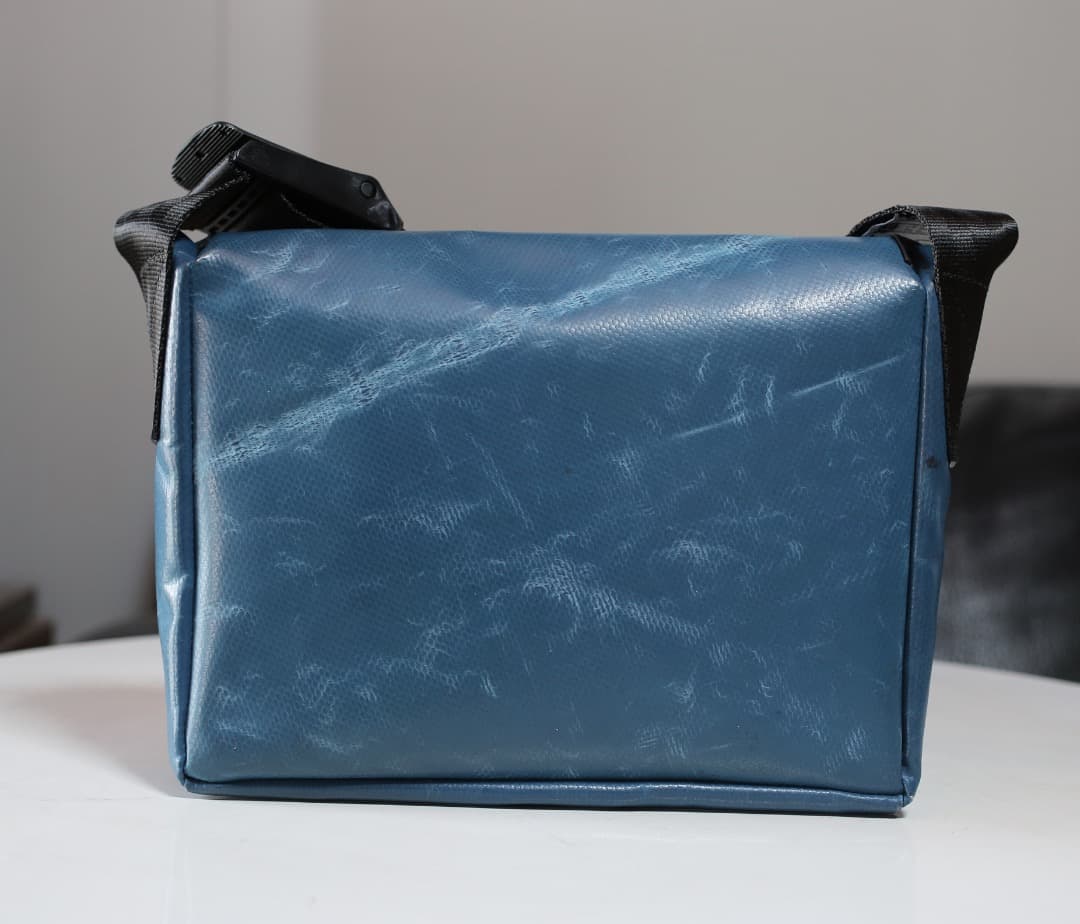 【新品同様】　FREITAG F11 LASSIE　インディゴ×ホワイト