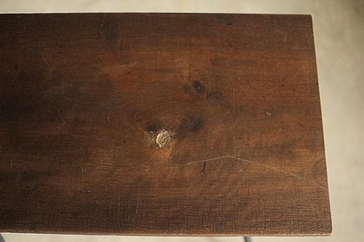 古い小ぶりな古い鉄脚と古材のテーブル　机　作業台　古家具　古道具