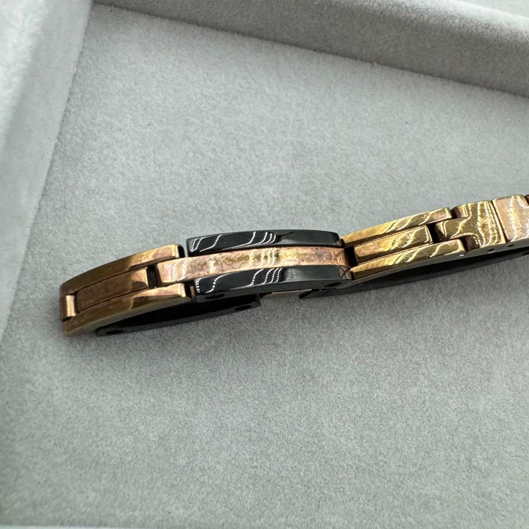 CHIMENTO ブレスレット　バングル　ブラック　ゴールド　ブロンズカラー