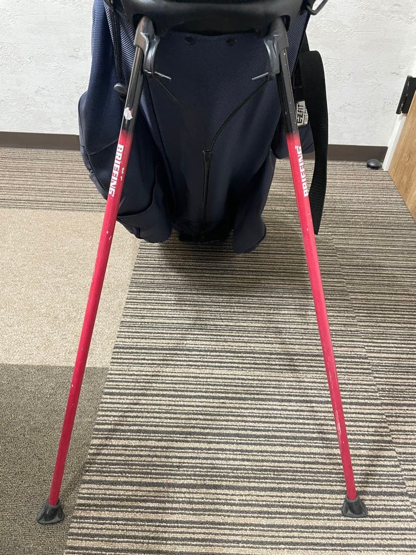 ブリーフィング　ゴルフキャディバッグ、ヘッドカバー付き