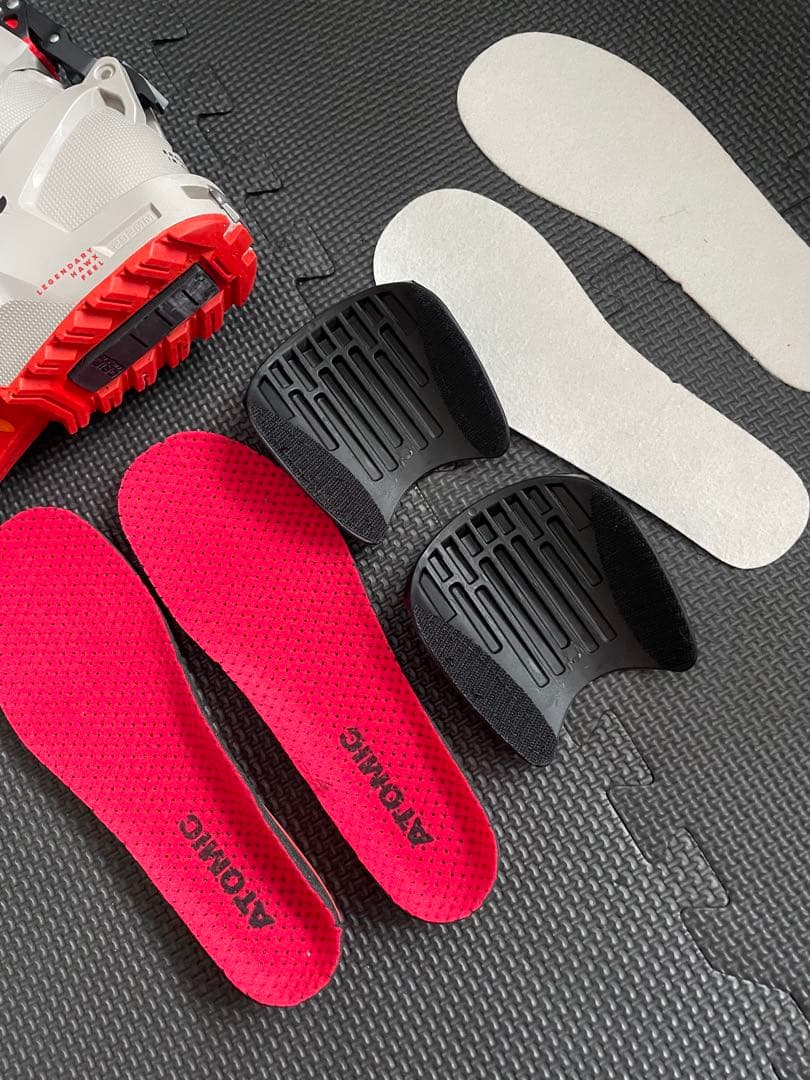 ATOMIC　HAWX　ULTRA　XTD　130　GW　25/25.5