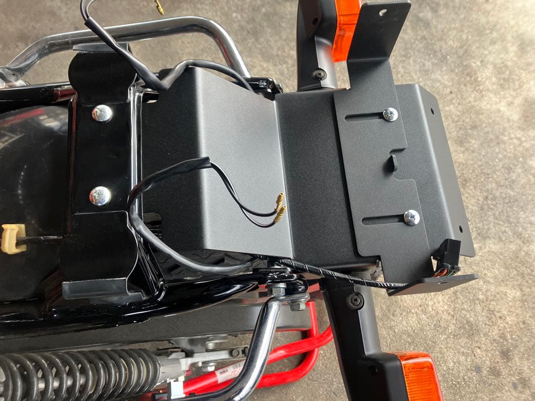 CB750F アルミフェンダーレスキット ブラック ショートウインカーステー付き