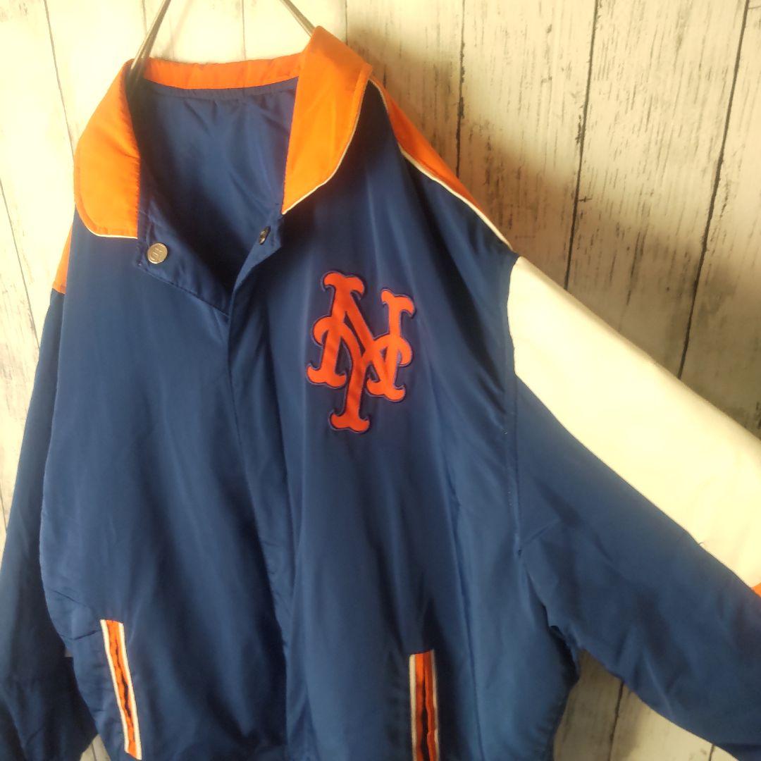 MLB メッツの刺繍ビッグロゴが映えるリバーシブル仕様の合皮スタジャン古着 XL