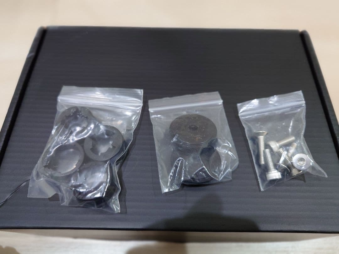 【新品 未使用】トライアンフ バーエンドミラー【送料込み】